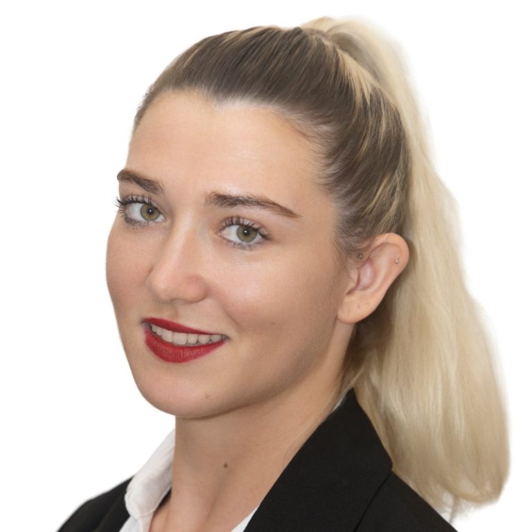 Justine De la pava, Beyond and Above graduate