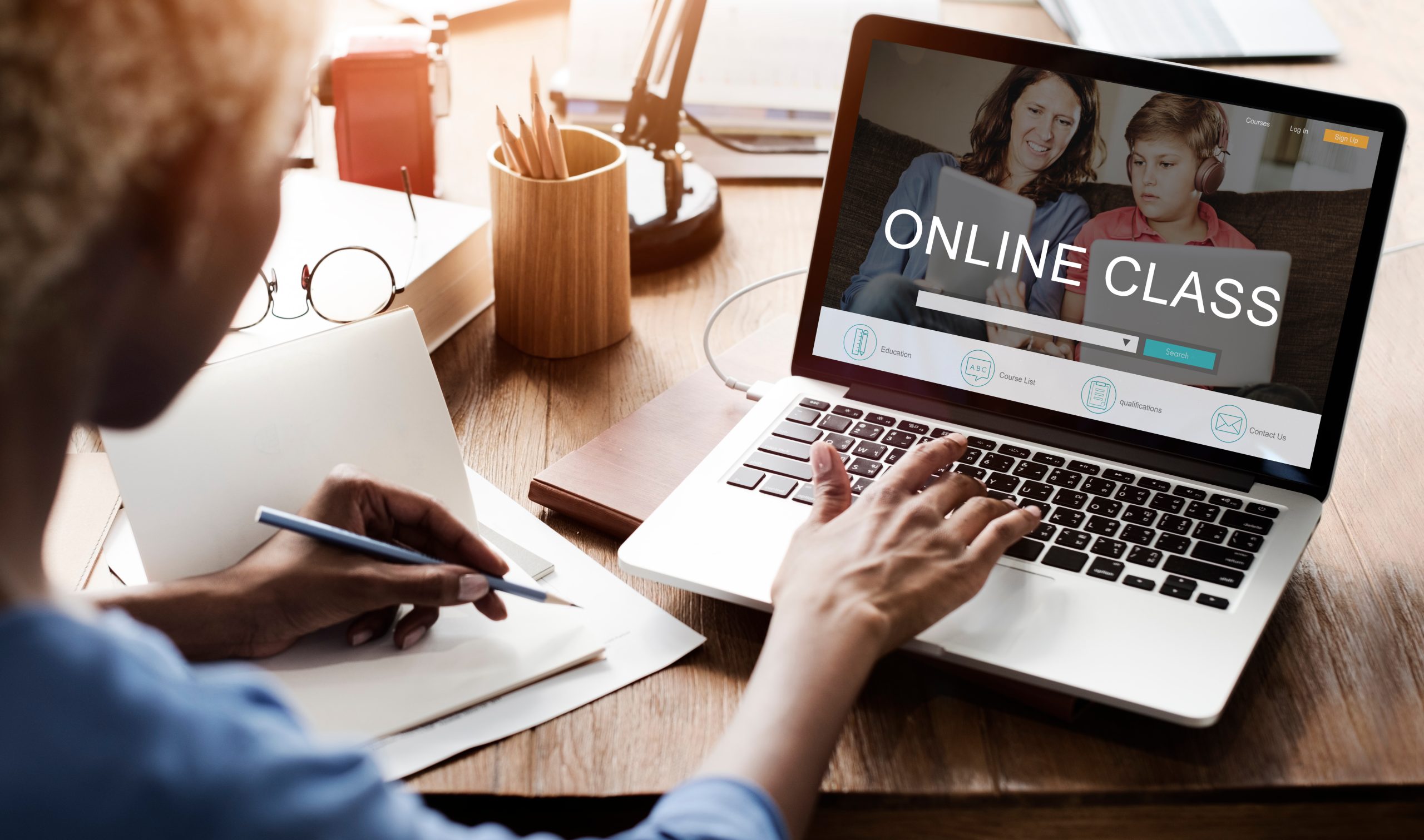 online flight attendant recurrent training for corporate flight attendants